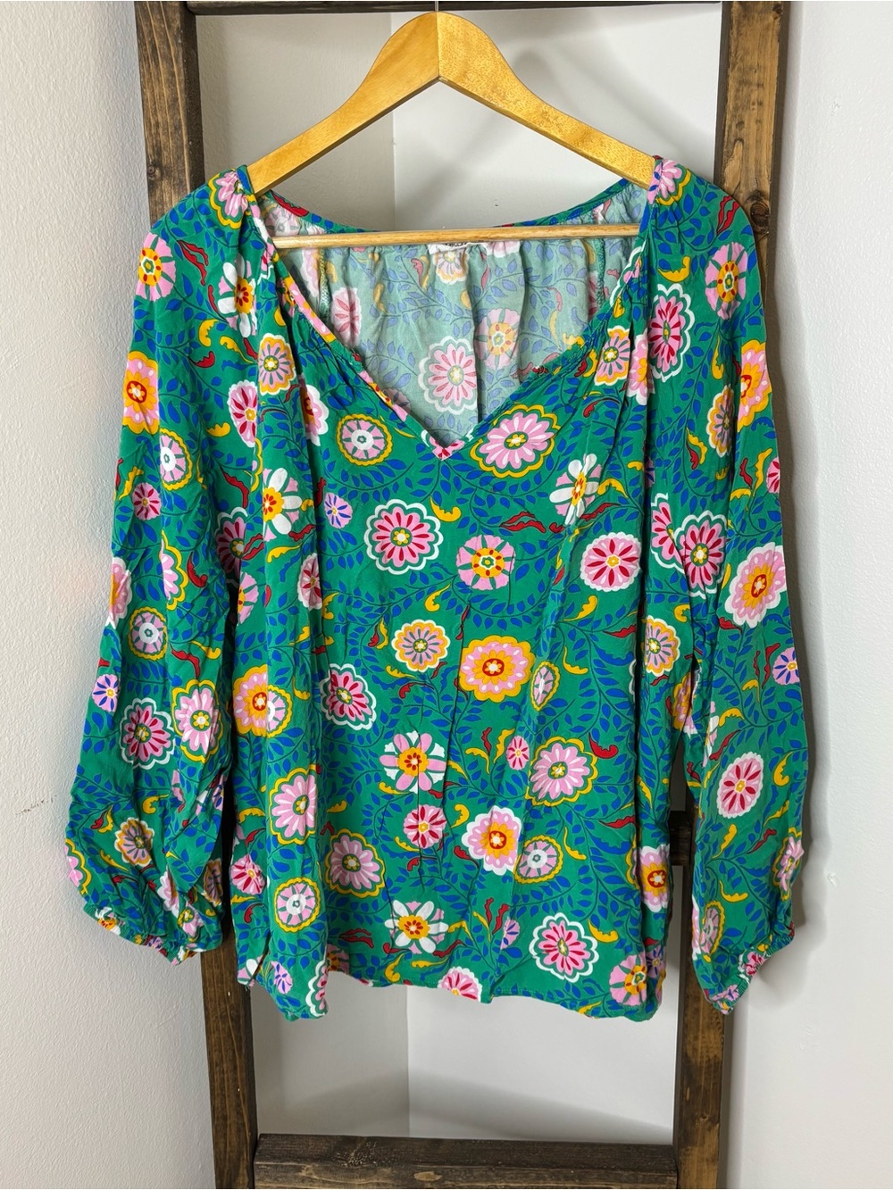 Emily Wonder Floral V-Neck Green Peasant Blouse Size 3XL